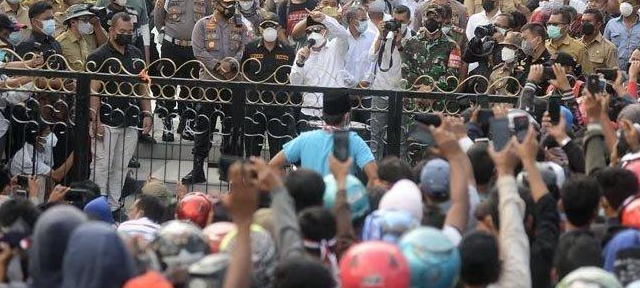 Gempar! Situasi Nasional Memanas: Aksi Protes di Berbagai Daerah Meledak Tak Terkendali!
